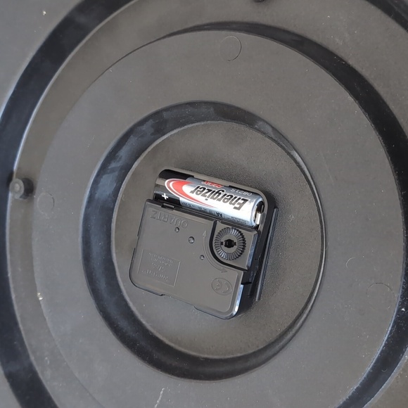 Big Wall Clock - Picture 5 of 5